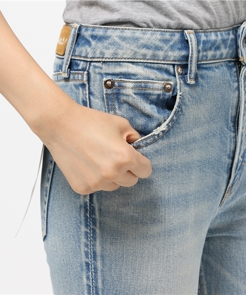 SLY（スライ）の「CODY JW ANKLE SLIM-C（デニムパンツ・レディース・ライトブルー・23inch/25inch/24inch/26inch/27inch）」の11枚目の写真