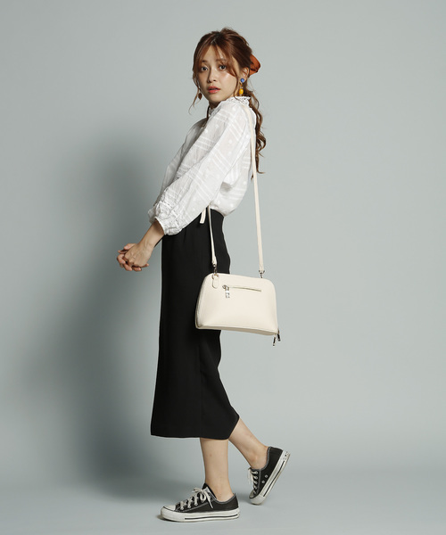 PLAIN CLOTHING（プレーンクロージング）の「ミニショルダーバッグ【PLAIN CLOTHING】（ショルダーバッグ・レディース・ベージュ/ブラック/アイボリー/ライトブルー・FREE）」の6枚目の写真