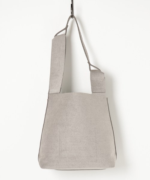 ESTNATION（エストネーション）の「ZATTU ショルダー/巾着バッグ（ショルダーバッグ・レディース・レッド/ライトグレー/ベージュ・FREE）」の9枚目の写真