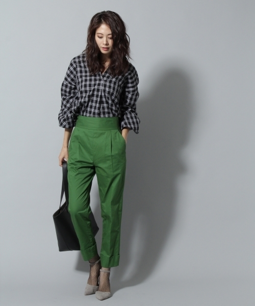 Andemiu（アンデミュウ）の「アミアゲハイウエストチノパンツ773276（その他パンツ・レディース・ブラウン/グリーン/ブラック・SMALL/MEDIUM）」の8枚目の写真