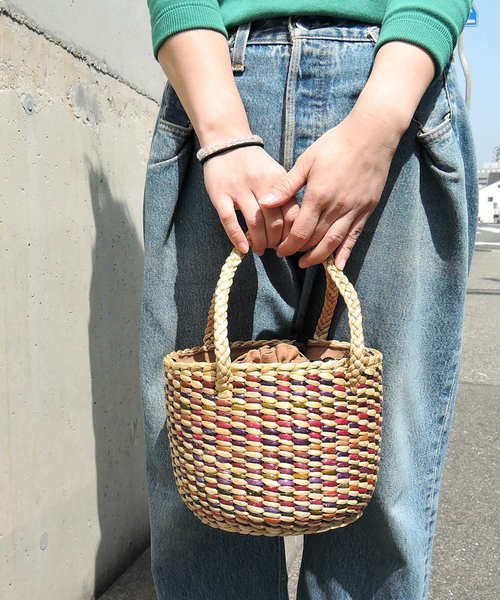 minia（ミニア）の「バケツカゴバッグ（かごバッグ・レディース・マルチ/ナチュラル・FREE）」の2枚目の写真