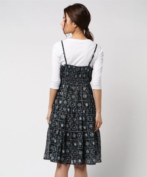 axes femme（アクシーズファム）の「花柄キャミワンピース