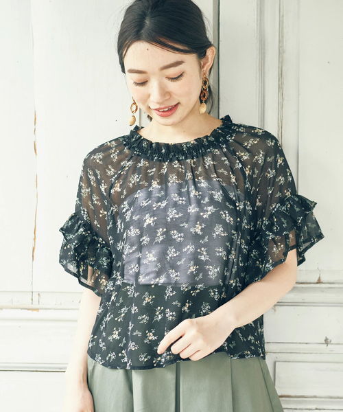 earth music&ecology（アースミュージックアンドエコロジー）の「・シフォンフラワープリントブラウス（シャツ/ブラウス・レディース・アイボリー/ライトピンク/イエロー/ブラック・FREE）」の22枚目の写真