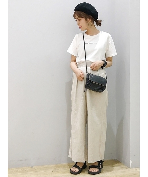 earth music&ecology(アースミュージックアンドエコロジー)の「ワンポイントロゴTシャツ(Tシャツ/カットソー・レディース・ネイビー/オフホワイト/カーキ/グレー系その他・FREE)」の2枚目の写真