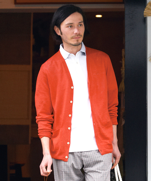 green label relaxing（グリーンレーベルリラクシング）の「□LINEN　Vカーディガン 12G（カーディガン/ボレロ・メンズ・グレー/ベージュ/レッド/ケリー/コバルトブルー/ネイビー・SMALL/MEDIUM/LARGE/X-LARGE）」の7枚目の写真