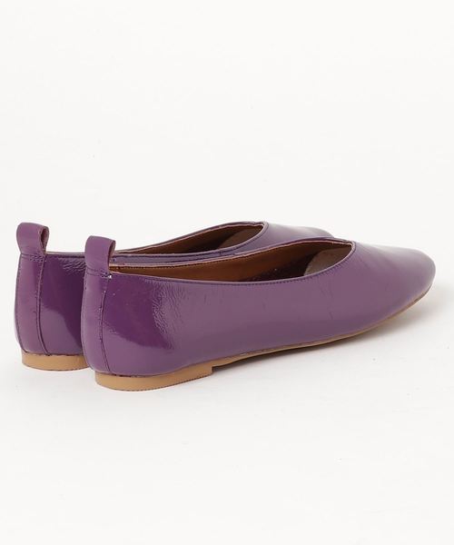 mio notis（ミオノティス）の「Vカットパテントカッター（パンプス・レディース・ブラック/ボルドー/ベージュ/パープル・35/36/37/38/39）」の5枚目の写真