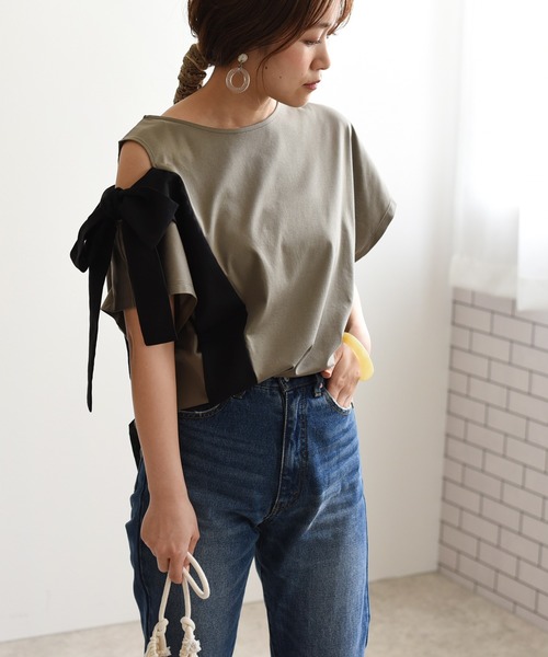 LHELBIE（レルビエ）の「ショルダーカットサイドラインアシメリボントップス（その他トップス・レディース・ブラック/オフホワイト/サックスブルー/カーキ/ブラウン/ベージュ・M）」の5枚目の写真