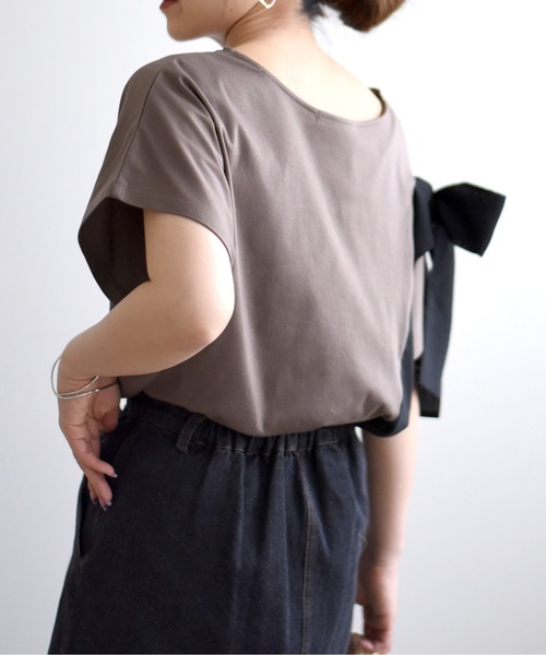 LHELBIE（レルビエ）の「ショルダーカットサイドラインアシメリボントップス（その他トップス・レディース・ブラック/オフホワイト/サックスブルー/カーキ/ブラウン/ベージュ・M）」の8枚目の写真
