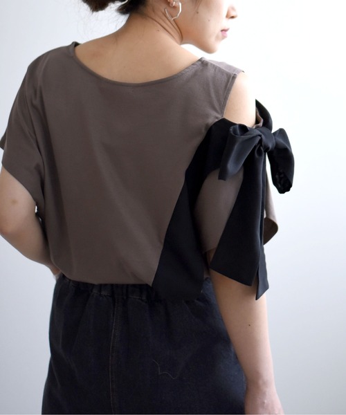 LHELBIE（レルビエ）の「ショルダーカットサイドラインアシメリボントップス（その他トップス・レディース・ブラック/オフホワイト/サックスブルー/カーキ/ブラウン/ベージュ・M）」の15枚目の写真