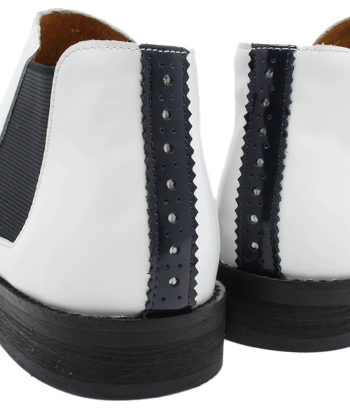 And A(アンドエー)の「サイドゴアブーツ(ブーツ・レディース・オフホワイト/ネイビー・23.5cm/24.5cm)」の9枚目の写真