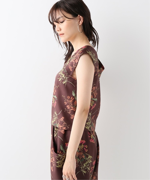 ELIN(エリン)の「【ELIN】Print asymmetry top(シャツ/ブラウス・レディース・ホワイト系その他/ボルドー・38)」の9枚目の写真