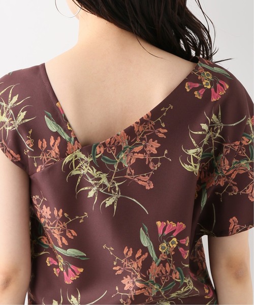 ELIN(エリン)の「【ELIN】Print asymmetry top(シャツ/ブラウス・レディース・ホワイト系その他/ボルドー・38)」の13枚目の写真