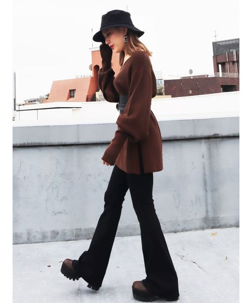 EMODA(エモダ)の「フィットフレアパンツ(その他パンツ・レディース・ブラック/ブラウン・FREE)」の6枚目の写真