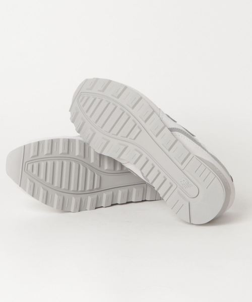 NEW BALANCE(ニューバランス)の「ニューバランス WL996(スニーカー・レディース・ホワイト×シルバー・23.0cm/23.5cm/24.0cm/24.5cm/25.0cm)」の2枚目の写真