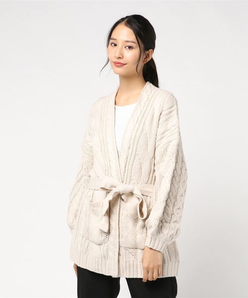 archives（アルシーヴ）の「ベルト付ケーブルニットカーディガン（カーディガン/ボレロ・レディース・ブラウン/ベージュ/オフホワイト・MEDIUM）」の7枚目の写真