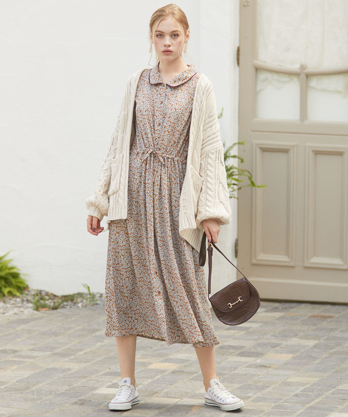 archives（アルシーヴ）の「ベルト付ケーブルニットカーディガン（カーディガン/ボレロ・レディース・ブラウン/ベージュ/オフホワイト・MEDIUM）」の8枚目の写真