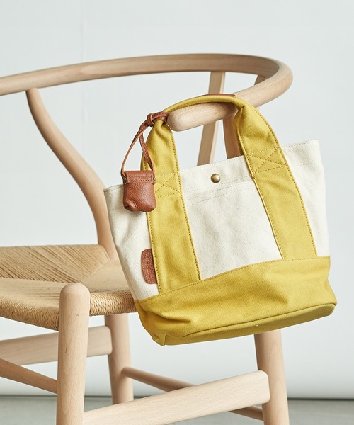 toleur（トーラ）の「【toleur】コンビキャンバス/カウレザー ミニトート/11568（トートバッグ・レディース・ブラック/グリーン/ライトブラウン/イエロー/ベージュ/ブルー/カーキ/ライトグレー/オレンジ/グレイッシュベージュ・FREE）」の9枚目の写真