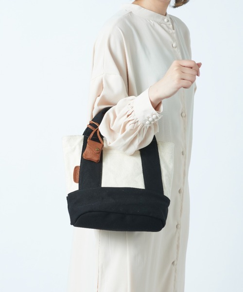 toleur（トーラ）の「【toleur】コンビキャンバス/カウレザー ミニトート/11568（トートバッグ・レディース・ブラック/グリーン/ライトブラウン/イエロー/ベージュ/ブルー/カーキ/ライトグレー/オレンジ/グレイッシュベージュ・FREE）」の21枚目の写真