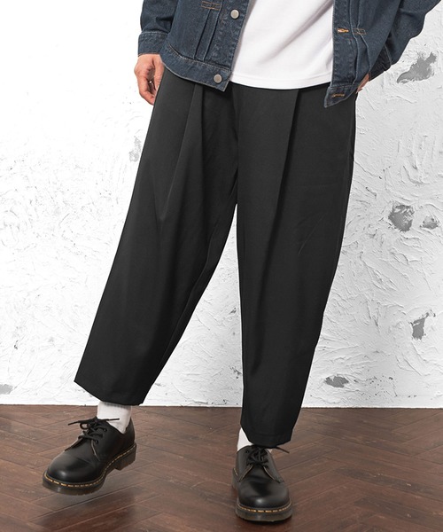 MinoriTY(マイノリティ)の「メンズワイドシルエットアンクルタックパンツ(その他パンツ・メンズ・グリーン/ブラック/モカ・L/M)」の1枚目の写真