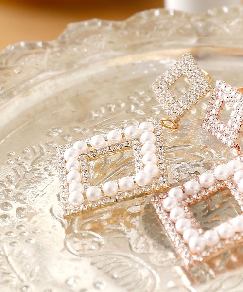 PourVous(プールヴー)の「ダイヤ型 パール ピアス 結婚式 同窓会 オケージョン 二次会 (ピアス(両耳用)・レディース・ピンクゴールド/ゴールド/シルバー・FREE)」の3枚目の写真