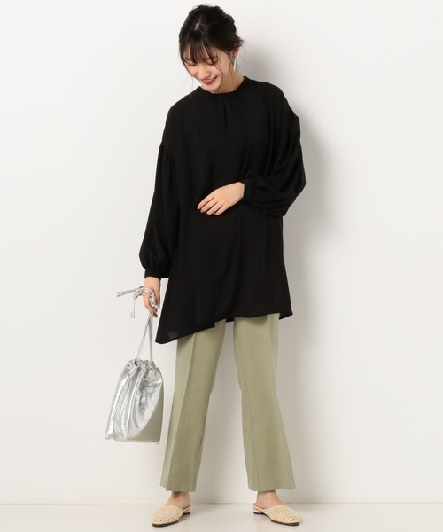 archives(アルシーヴ)の「カルゼフレアパンツ(その他パンツ・レディース・ブルー/グリーン/グレー系その他/ベージュ・MEDIUM)」の22枚目の写真