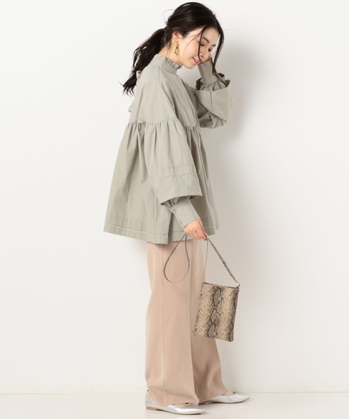 archives(アルシーヴ)の「カルゼフレアパンツ(その他パンツ・レディース・ブルー/グリーン/グレー系その他/ベージュ・MEDIUM)」の15枚目の写真
