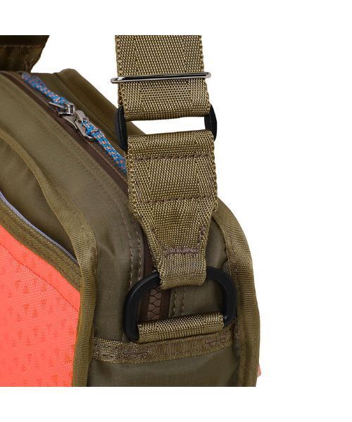 PORTER(ポーター)の「ヘキサリア ショルダーバッグ(M)(ショルダーバッグ・メンズ・ブラック/ネイビー/フューシャピンク・FREE)」の17枚目の写真