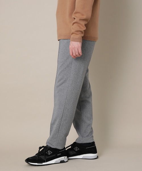 ADAM ET ROPE'(アダムエロペ)の「エステル裏毛イージーパンツ(その他パンツ・メンズ・チャコールグレー/ブラック・S/L/M)」の4枚目の写真