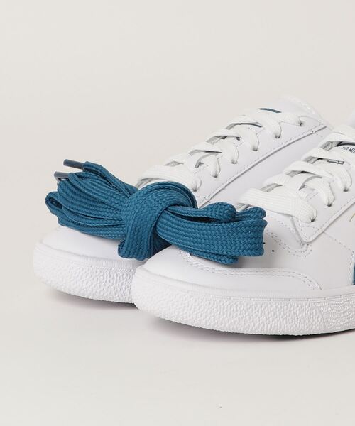 PUMA(プーマ)の「PUMA/プーマ スニーカー ラルフサンプソンロウフリースタイル 374100(スニーカー・メンズ・ホワイト×ブルー・23.0cm/26.0cm/27.0cm/24.0cm/25.0cm/28.0cm/27.5cm/23.5cm/26.5cm/24.5cm/29.0cm/28.5cm/25.5cm)」の3枚目の写真