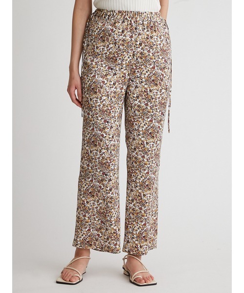 Mila Owen(ミラオーウェン)の「サイドリボンウエストゴムサテンパンツ(その他パンツ・レディース・チャコールグレー/ベージュ/マルチ・1/0)」の19枚目の写真