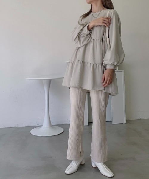 VANNIE U（ヴァニーユー）の「ティアードボリュームブラウスワンピース（ワンピース・レディース・ホワイト/ブラック/ミント・FREE）」の2枚目の写真