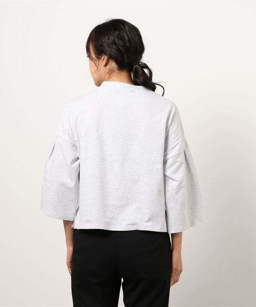 BDONNA（ビドンナ）の「スタンドカラー　プリントTシャツ（Tシャツ/カットソー・レディース・ライトグレー/ネイビー/ホワイト・MEDIUM）」の6枚目の写真