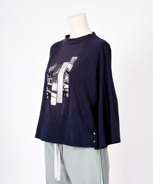 BDONNA（ビドンナ）の「スタンドカラー　プリントTシャツ（Tシャツ/カットソー・レディース・ライトグレー/ネイビー/ホワイト・MEDIUM）」の11枚目の写真