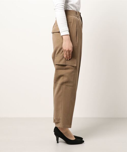 LOWRYS FARM（ローリーズファーム）の「スソシボリサイドポケットパンツ　934903（その他パンツ・レディース・ベージュ/ブラウン/グリーン・FREE）」の4枚目の写真