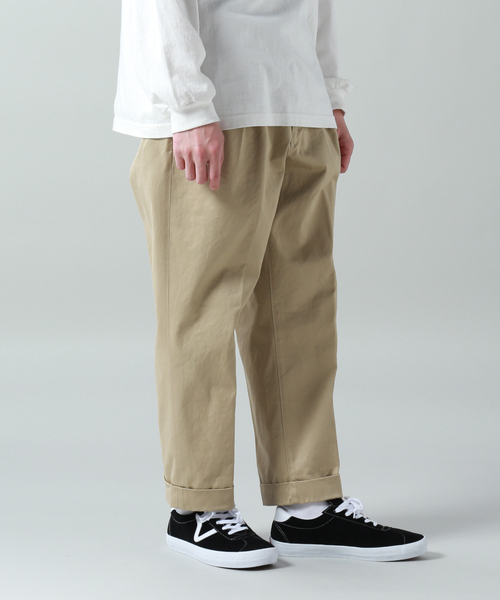 JOURNAL STANDARD J.S HOMESTEAD(ジャーナルスタンダードホームステッド)の「HEAVY WEAPON 2-TUCK OFFICER CROPPED(その他パンツ・メンズ・ブラック/ベージュ/グレー/キャメル・SMALL/MEDIUM/LARGE)」の4枚目の写真