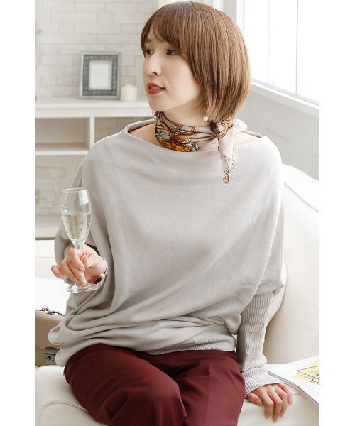 ElegChic(エレグシック)の「リブスリーブアシンメトリーニット(ニット/セーター・レディース・ライトグレー/ブラウン/ブラック・4L/M/XL)」の5枚目の写真