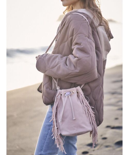 To the sea（トゥーザシー）の「コンチョフリンジ巾着バック（ショルダーバッグ・レディース・ベージュ/ブラウン/アイボリー・FREE）」の8枚目の写真