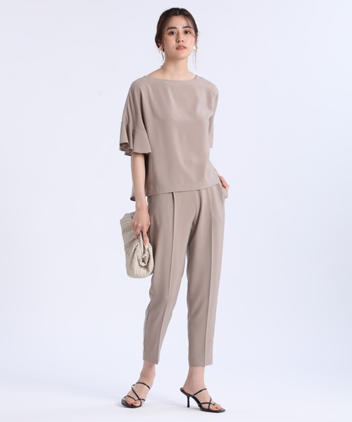 INED CLARO（イネドクラロ）の「【WEB限定】《INED CLARO》カラータックパンツ（その他パンツ・レディース・サンドグレー/グリーン系その他/パープル/ホワイト/ブラック・11号/9号/7号/5号）」の4枚目の写真