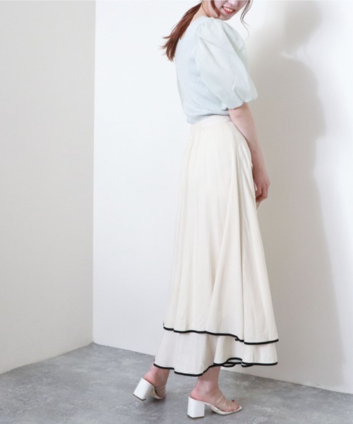 archives（アルシーヴ）の「パイピングティアードスカート（スカート・レディース・チャコールグレー/アイボリー/グレイッシュベージュ・MEDIUM）」の9枚目の写真