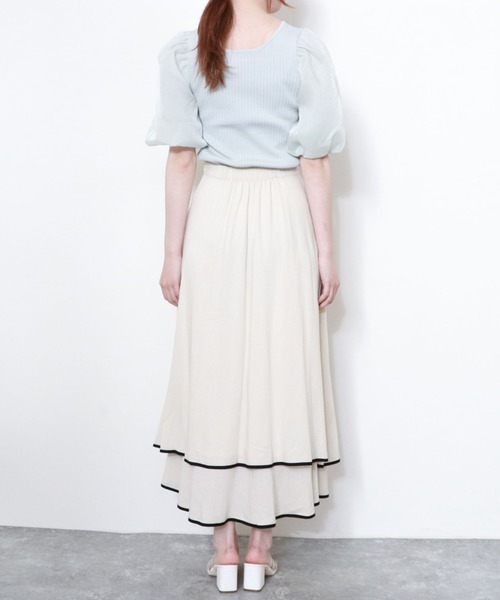 archives（アルシーヴ）の「パイピングティアードスカート（スカート・レディース・チャコールグレー/アイボリー/グレイッシュベージュ・MEDIUM）」の18枚目の写真
