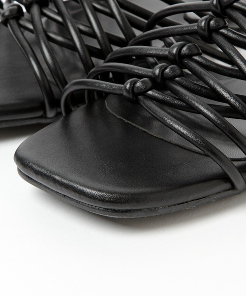 LEPSIM（レプシィム）の「ナロークロススライドサンダル　944142（サンダル・レディース・ブラック/ゴールド/ライトベージュ・SMALL/MEDIUM/LARGE）」の17枚目の写真