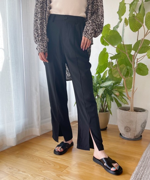 at12:03（アットイチニーゼロサン）の「【カラバリ豊富】センタースリットカラースラックス（スラックス・レディース・ブラック/ピンク/ブルー/イエロー/グリーン・M）」の22枚目の写真