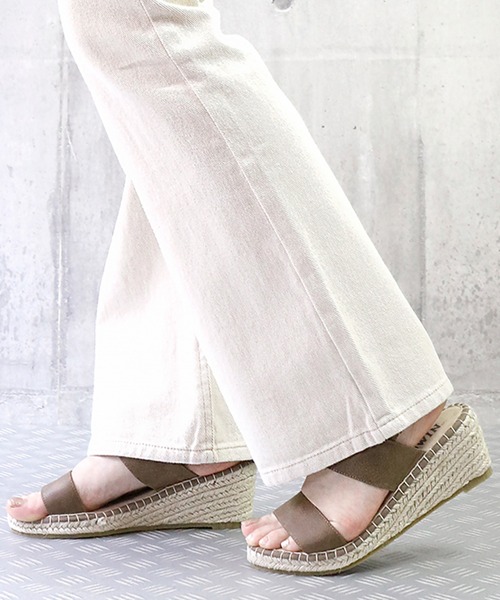 EDWIN（エドウィン）の「【EDWIN】ウエッジソール2ベルトサンダル（サンダル・レディース・ブラック/イエロー/ダークベージュ・LL/S/M/L）」の6枚目の写真