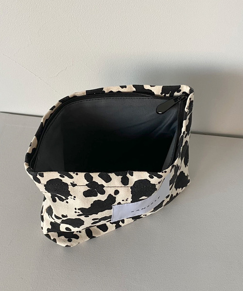 SANSeLF(サンセルフ)の「マルチポーチ sana20【SANSeLF】(ポーチ・レディース・ブラック系その他/ブラック系その他2/レオパード/ブラック系その他3/ブラック系その他4/ブラウン系その他/グリーン/ベージュ/ライトパープル/グリーン系その他/ライトイエロー/イエロー×グリーン/ブラック系その他5/ブルー/レッド/ベージュ系その他/ブラウン/ライトグリーン・FREE)」の22枚目の写真