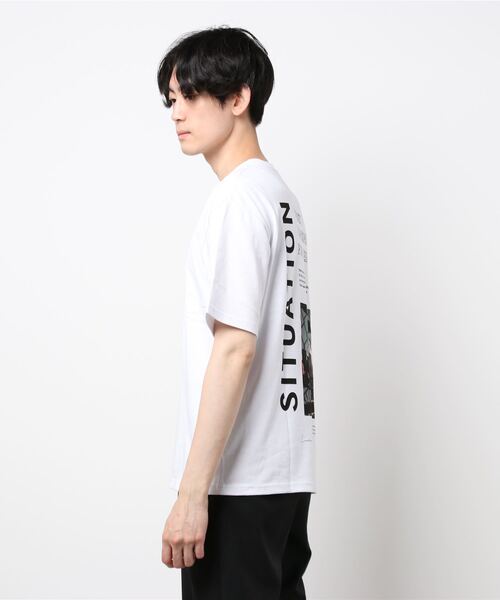 CERCA(チェルカ)の「BEYES/バックフォトプリントTシャツ(Tシャツ/カットソー・メンズ・ホワイト/ブラック/ベージュ・MEDIUM/LARGE)」の4枚目の写真