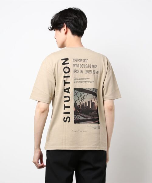 CERCA（チェルカ）の「BEYES/バックフォトプリントＴシャツ（Tシャツ/カットソー・メンズ・ホワイト/ブラック/ベージュ・MEDIUM/LARGE）」の7枚目の写真