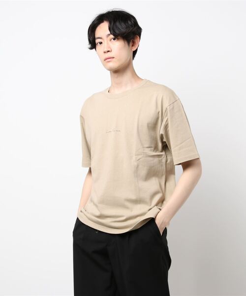 CERCA（チェルカ）の「BEYES/バックフォトプリントＴシャツ（Tシャツ/カットソー・メンズ・ホワイト/ブラック/ベージュ・MEDIUM/LARGE）」の9枚目の写真