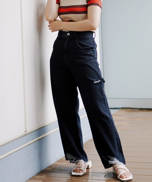 DuKKah（デュカ）の「dukkah/【低身長向け】クラッシュストレートパンツ（デニムパンツ・レディース・ブラック/ライトインディゴブルー・X-SMALL）」の2枚目の写真