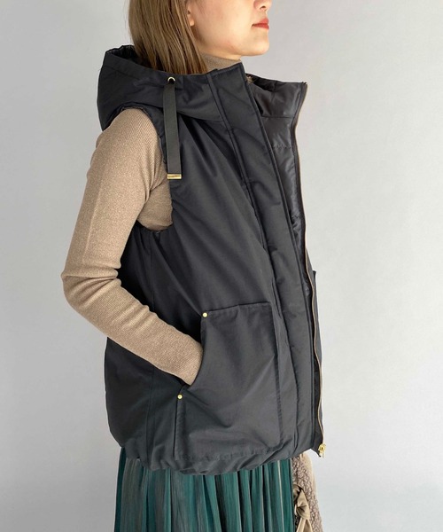 PICCIN(ピッチン)の「リバーシブルダウンベスト(ダウンベスト・レディース・ブラック/ベージュ・M/L)」の3枚目の写真