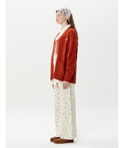 KIRSH(キルシー)の「A'GEM/9 × .kom『KIRSH/キルシー』SMALL CHERRY V-NECK CARDIGAN/スモールチェリー Vネックカーディガン(カーディガン/ボレロ・レディース・ブラック/オレンジ/ブルー/アイボリー・FREE)」の5枚目の写真